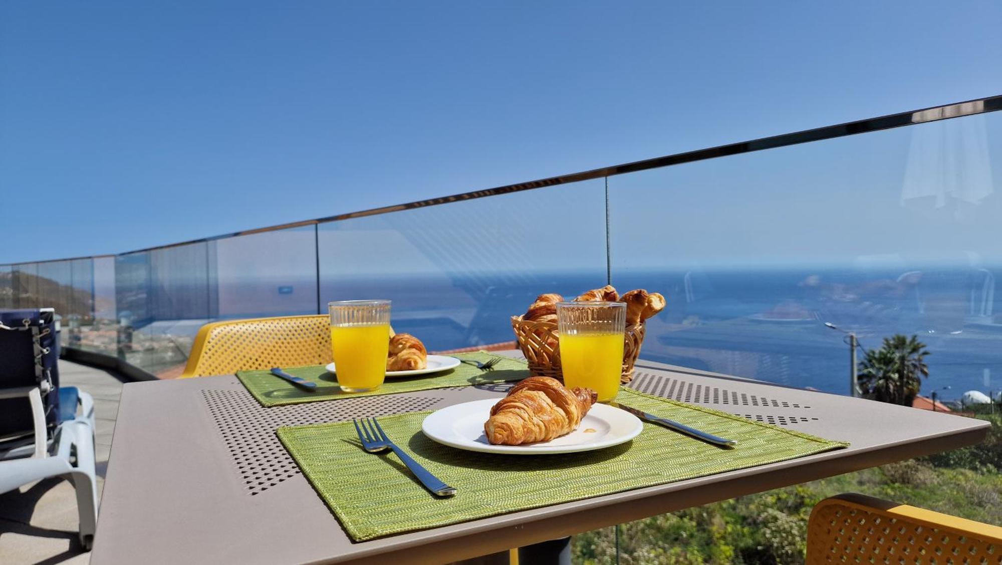 Eden Sun - A Modern Luxury Villa With A Panoramic View Празерес Екстериор снимка